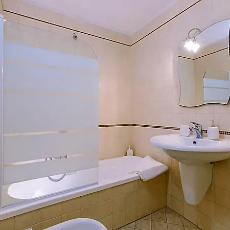 Nocleg ze śniadaniem Pangea E Panthalassa 3*